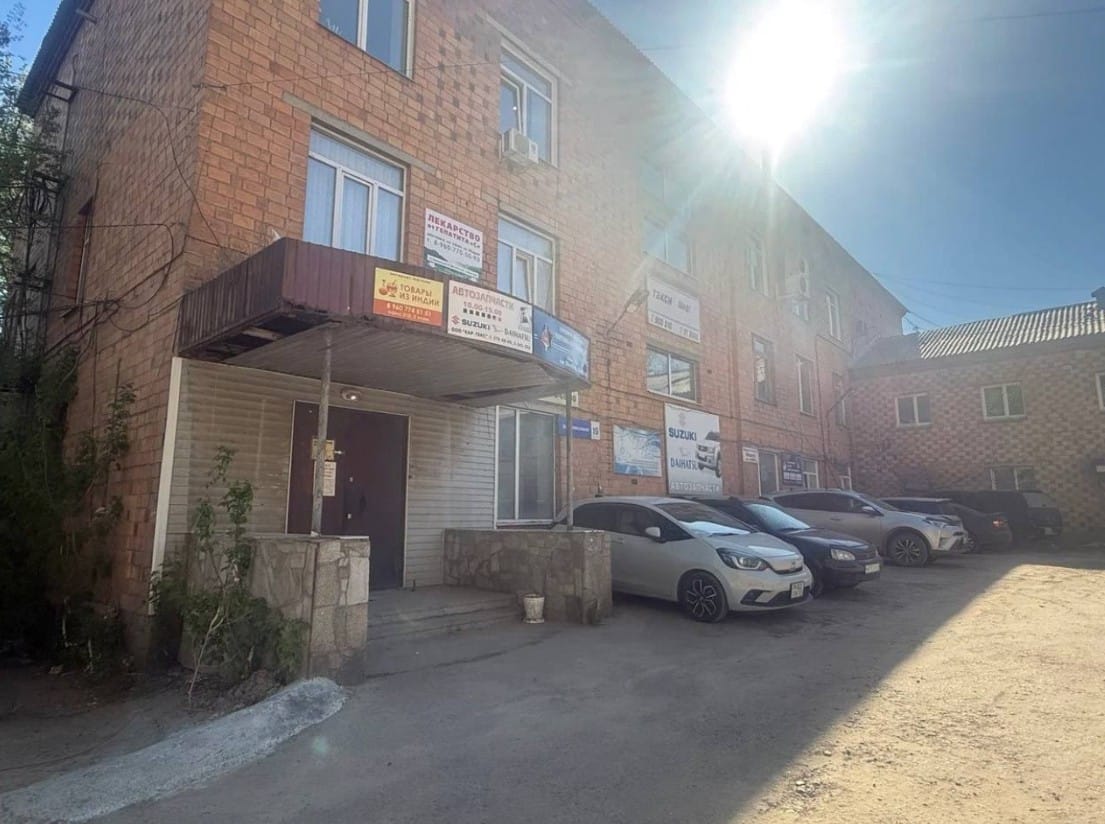 Офис 11 м² на Взлетка