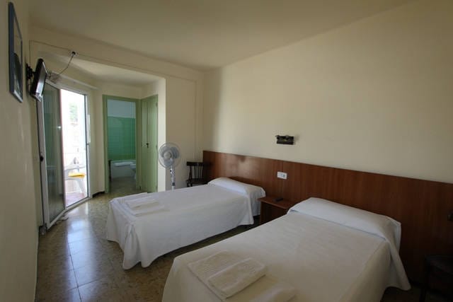 НЕБОЛЬШАЯ ГОСТИНИЦА В ИСПАНИИ — фото 12