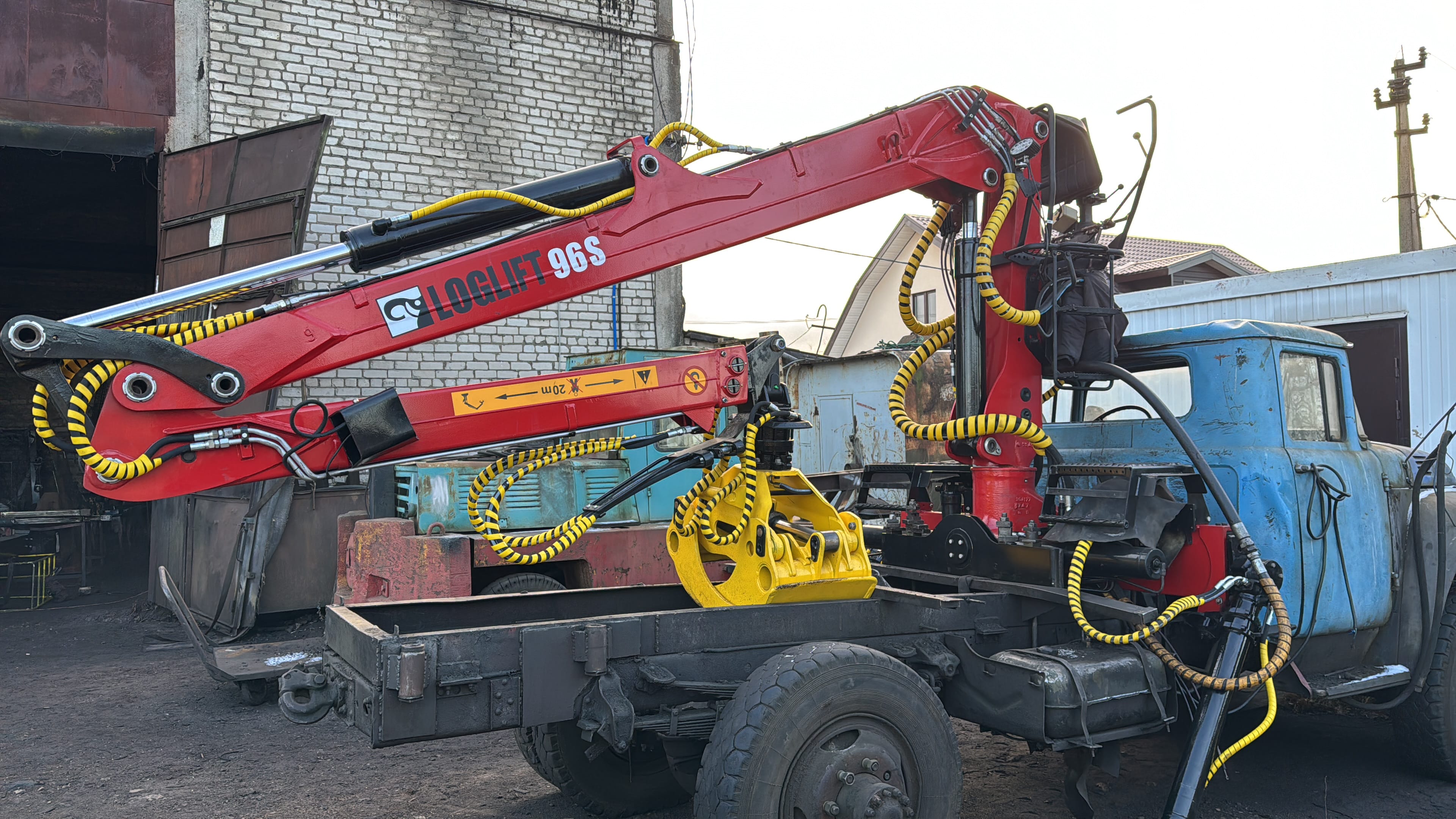 Loglift 96s гидроманипулятор (погрузчик леса) — фото 2