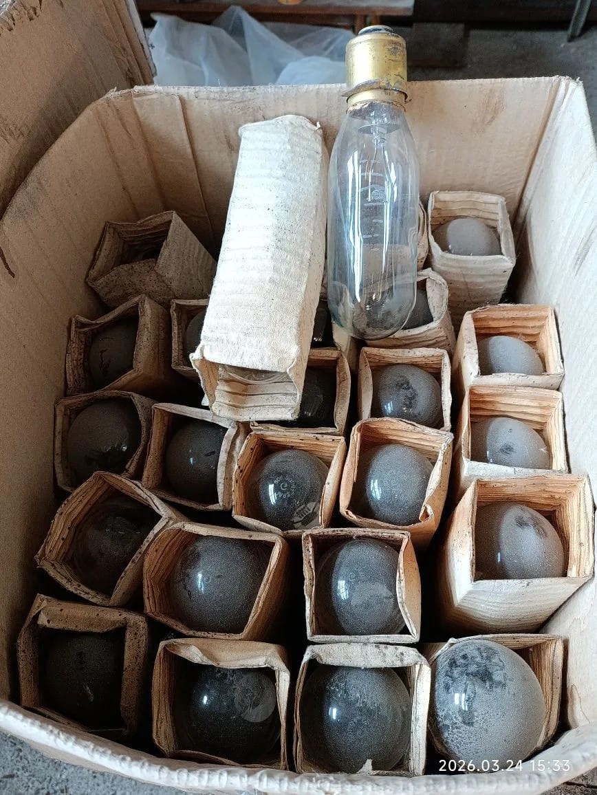 Лампы прожекторные 50В 500Вт тепловоза — фото 2