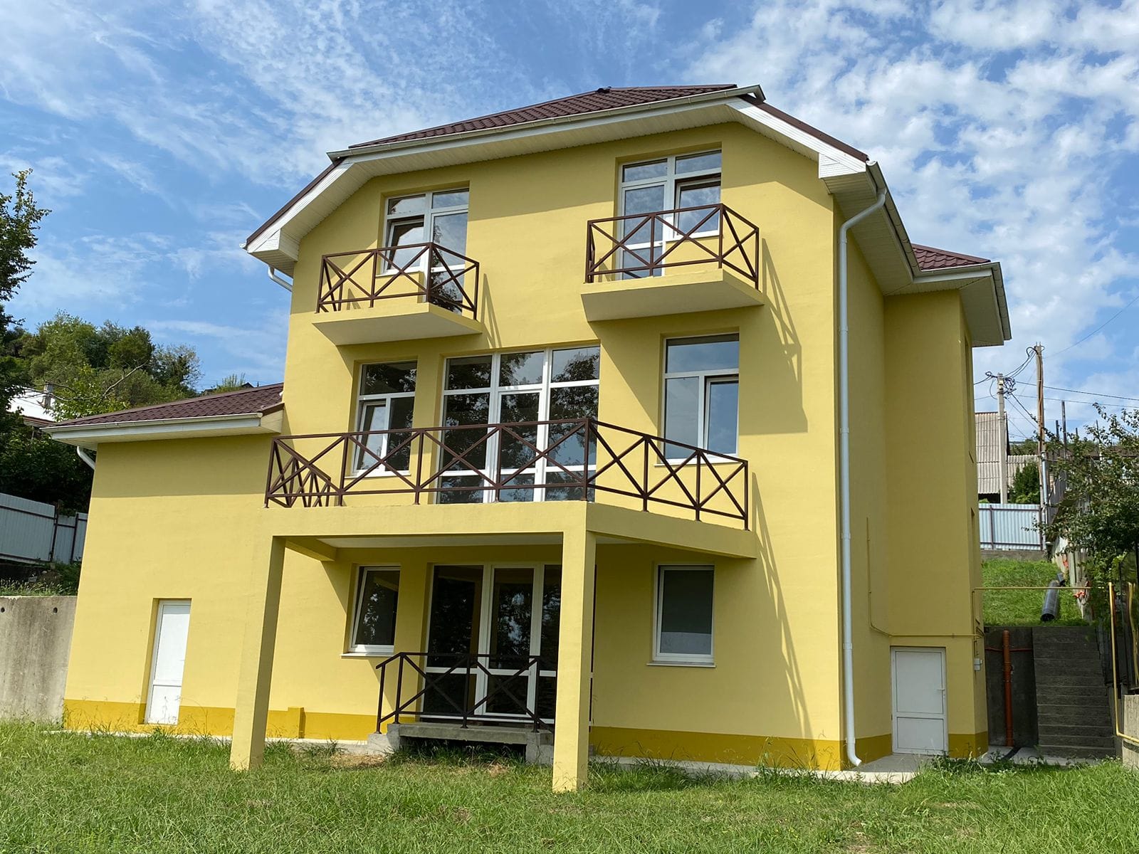 Продам новый коттедж, Сочи, Краснодарский кр — фото 2